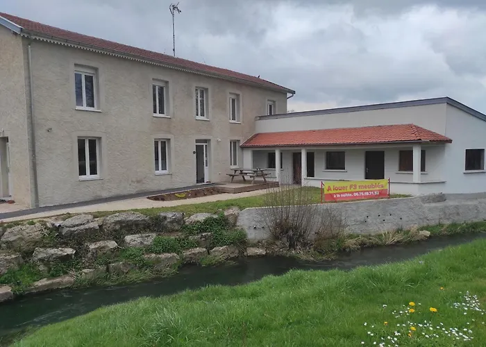 Appartement F3 Meublés Proche Du Circuit Automobile International Et Du Karting De Juvaincourt *